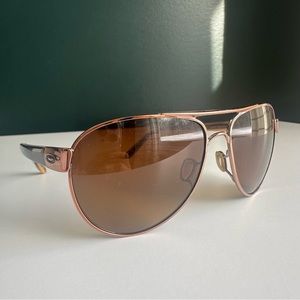 Women’s Polarized Oakley Rose Gold Aviators